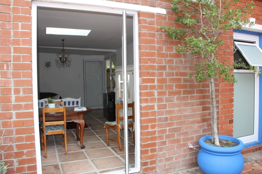 To Let 1 Bedroom Property for Rent in Rome Glen Western Cape